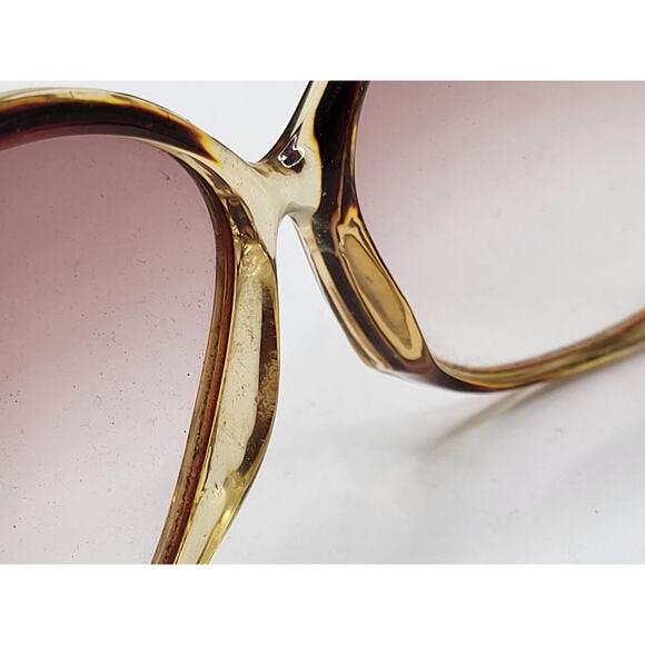 Vintage 70s Solarmate Sunglasses Oversized Butterfly Frame Gradient Lens - Picture 7 of 12